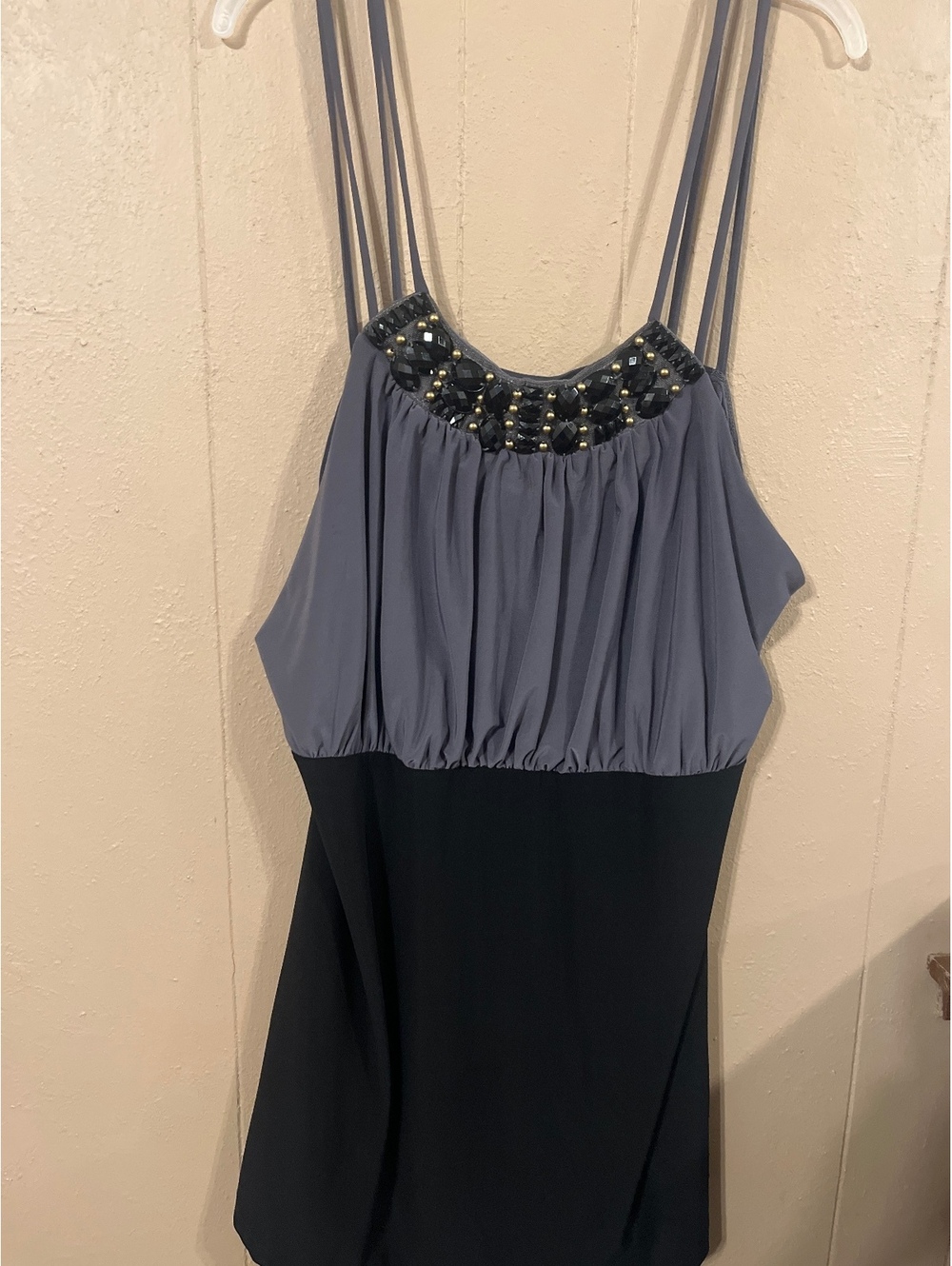 Julianas Sleeveless Beaded Neckline Dress Size 3XL